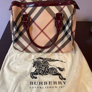Burberry Patent Nova Check bowling bag